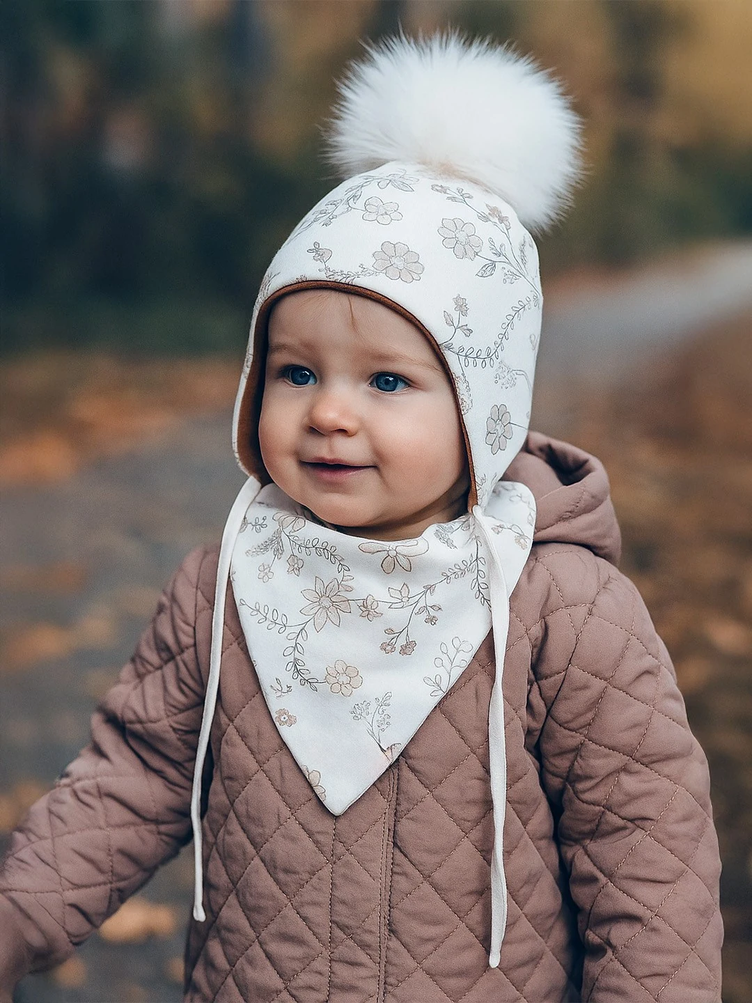 Podzimní holčičí kojenecká čepička s šátkem na krk New Baby Special One, vel. 86 (12-18m)