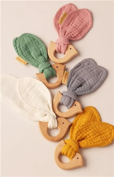 Dětské kousátko s ptáčkem New Baby Bird mustard