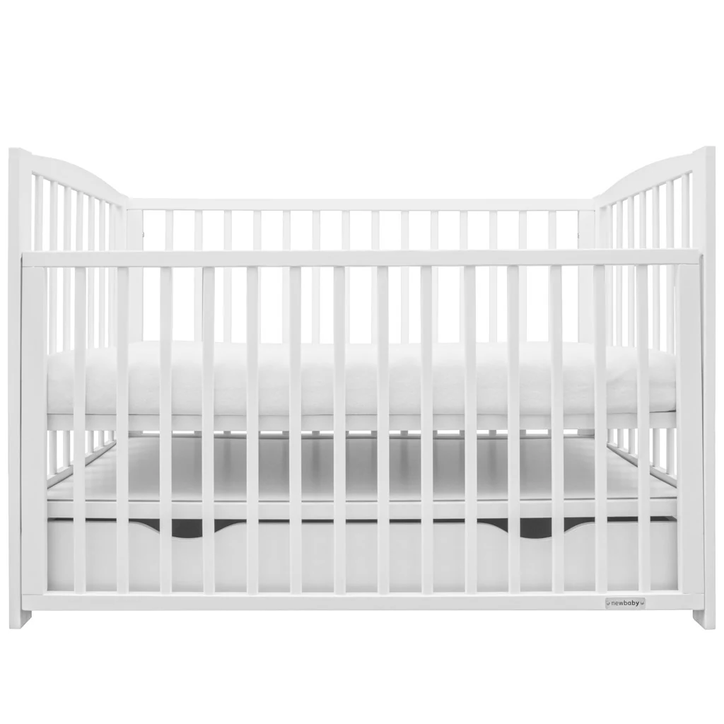 Dětská postýlka New Baby LILLY se stahovací bočnicí a šuplíkem bílá