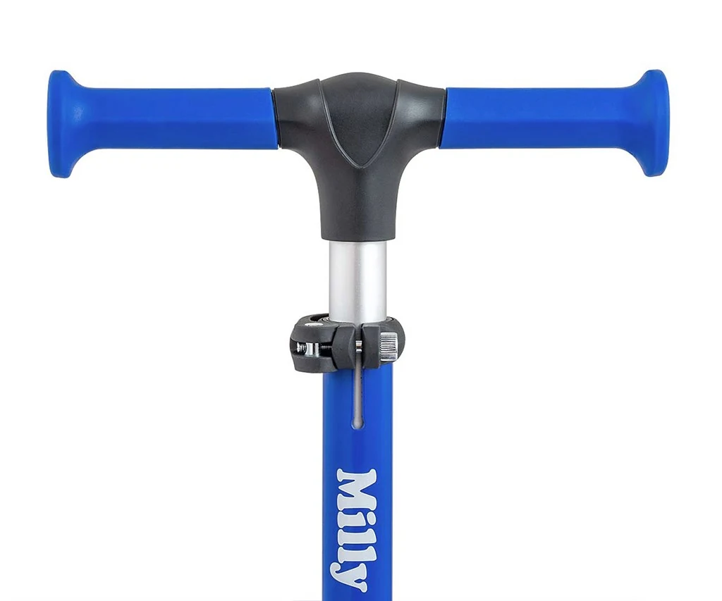 Tříkolová balanční koloběžka-scooter se sedátkem FUZZY Milly Mally blue